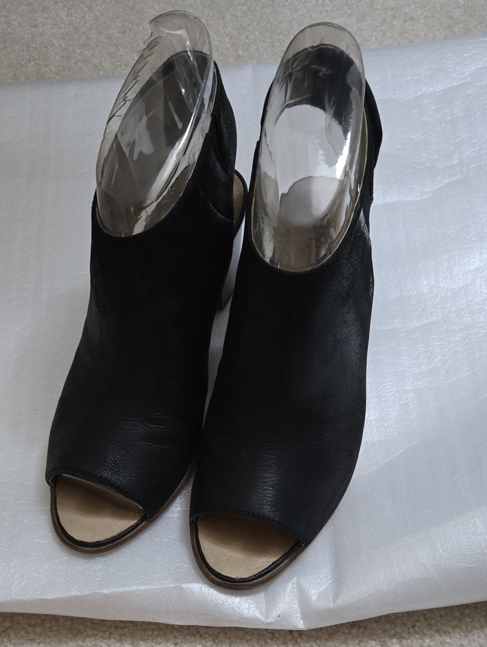 Josef Seibel Black Leather Open-Toe Block Heel Sandals
